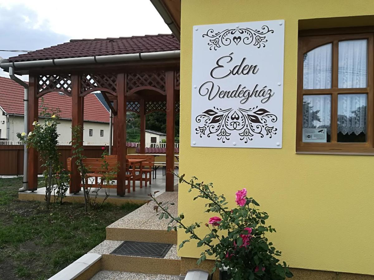KisnánaEden Vendeghaz公寓 外观 照片